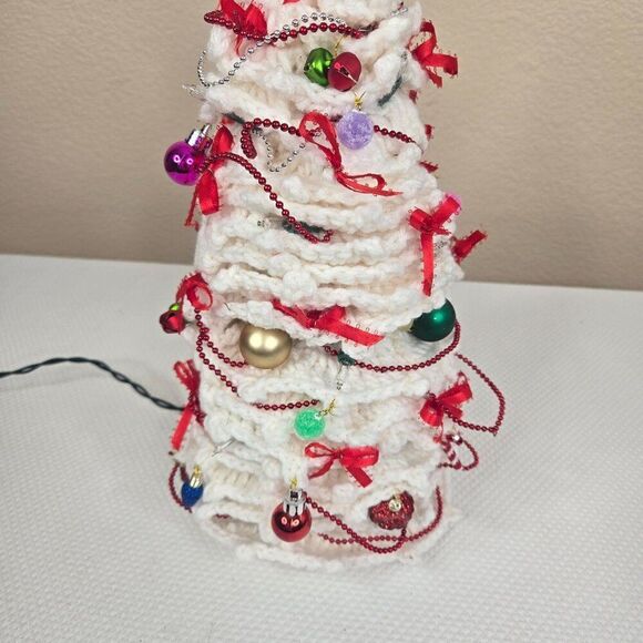 Vintage 80s Crochet Handmade White Christmas Tree Red Ribbons Ornaments Lights U - Picture 5 of 7